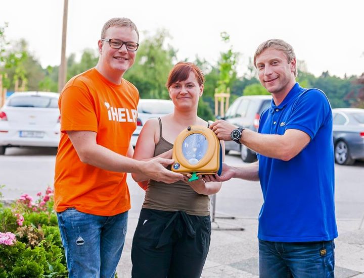 iHELP pomagal pri zbiranju sredstev za defibrilator AED