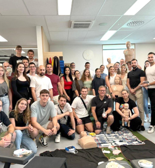 Basic life support training for employees and management